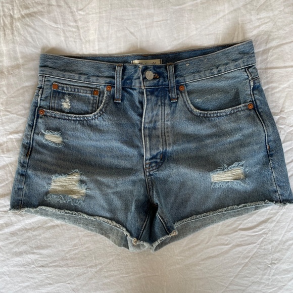 RELAXED DENIM SHORTS IN HOMECREST WASH: SIZE 25 - Picture 2 of 6